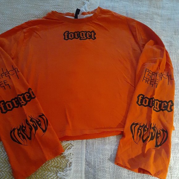 Divided Tops - DIVED striking T shirt